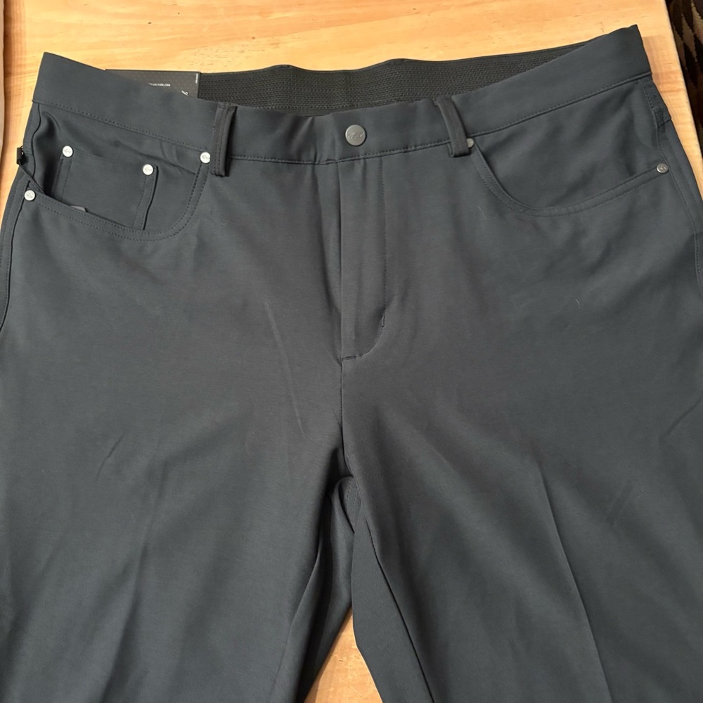 GREG NORMAN BLACK MENS PANTS PERFORMANCE STRETCH